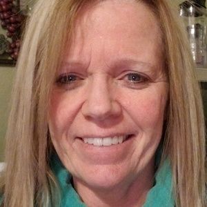 Meet your Posher, Candace